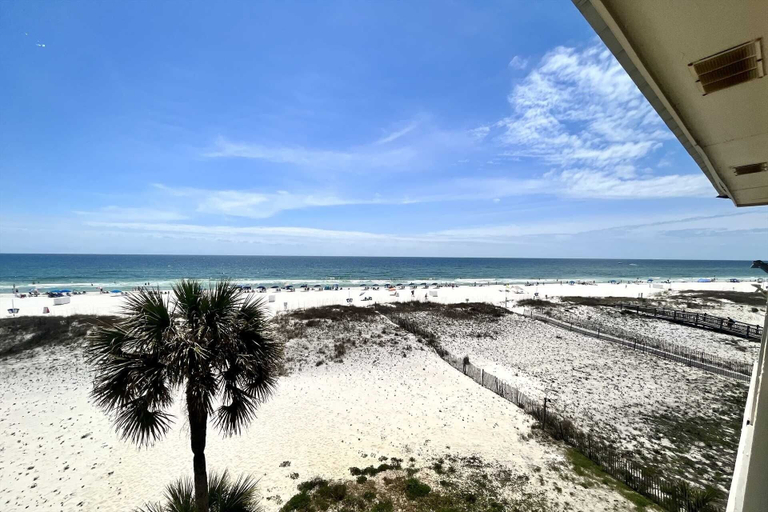 Beach 4, Southern Sands 306 2 Bedroom Condo by RedAwning, Baldwin