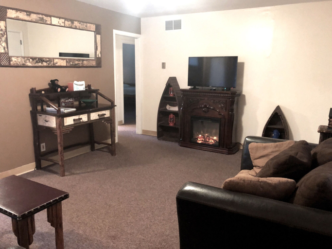 Others 5, McKenzie River Mountain Resort, Lane