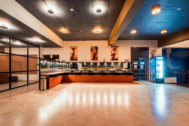Food & Drinks 4, Commune 18 Resort - Chikmaglur, Chikmagalur