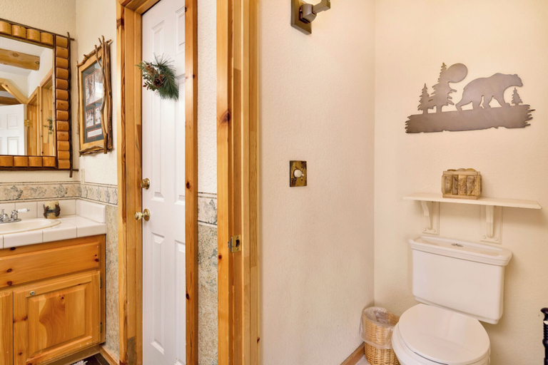 Bathroom 3, Alpine Lodge #1085, San Bernardino