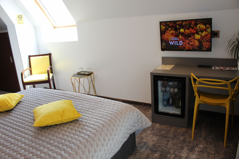 Room 3, Vila Trapez, Sacele