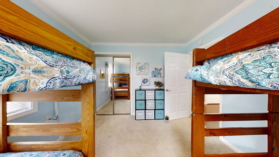 Bedroom 3, Mother's Dream Fishin' Hole, Sevier