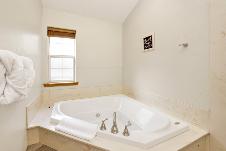 Bathroom 4, Summit Mountain Getaway #2264, San Bernardino