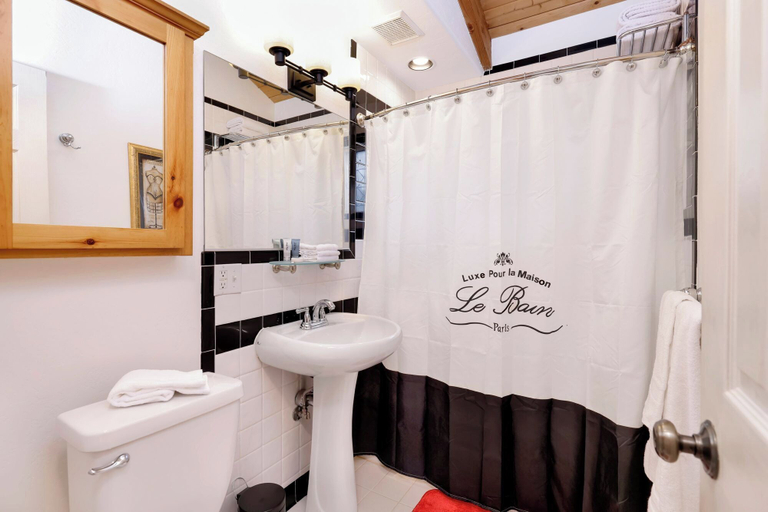 Bathroom 4, Moulin Rouge #2055, San Bernardino