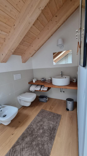 Bathroom 2, Casa delle Orchidee, Belluno