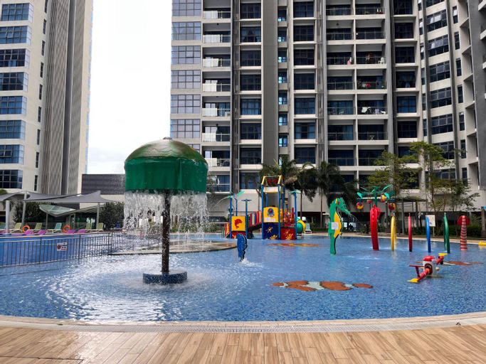 Exterior & Views 1, Urban Retreat @ Atlantis Residence-Pool View-Wi-Fi & Games, Malacca City