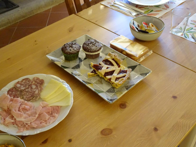 Food & Drinks 5, Corte Isolo, Mantua