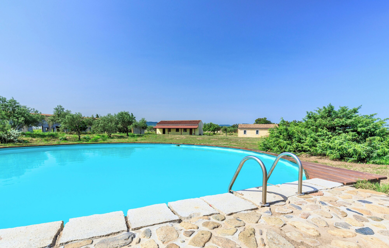 Pool 5, Loft with common swimming-pool in Badesi, Olbia-Tempio