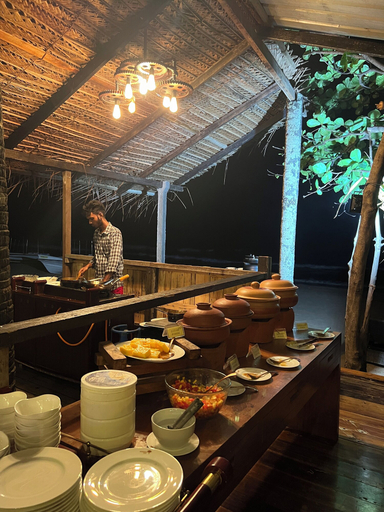 Food & Drinks 5, Margosa Bay, Trincomalee Town and Gravets