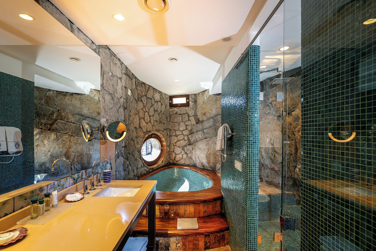 Bathroom 4, Capo La Gala Hotel & Wellness, Napoli
