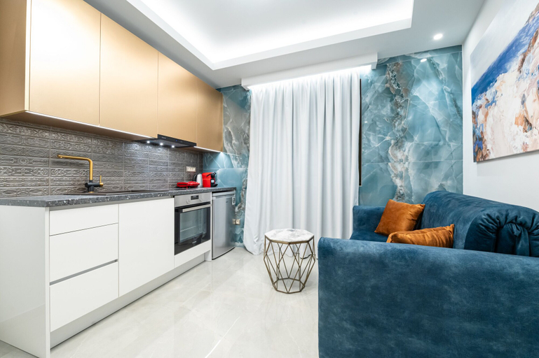 Others 5, Horizon Gold By Blue Marine, Crete
