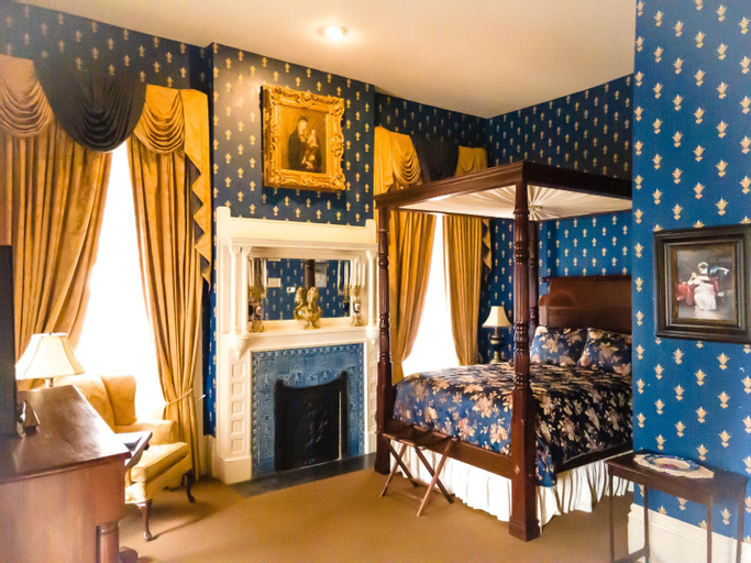 Bedroom 12
