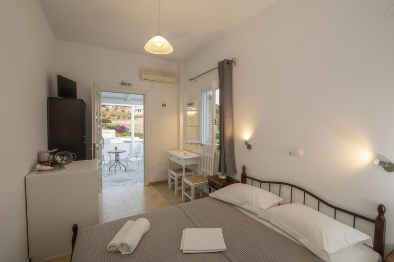 Bedroom 4, Prasini Gonia, South Aegean