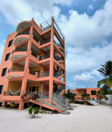 Exterior & Views 2, Bay Towers Hotel