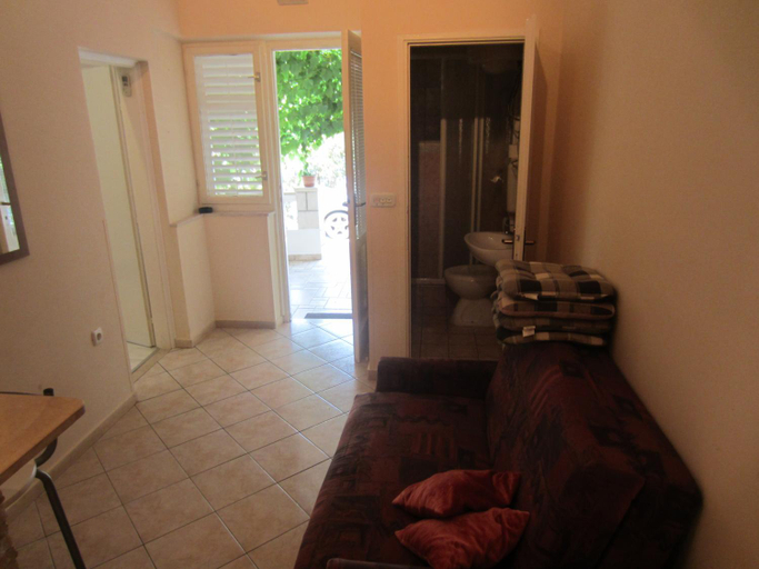 Others 4, Apartments Morgen, Smokvica