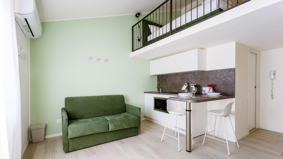 Room 4, Italianway - The B Village Superior - 59, Milano