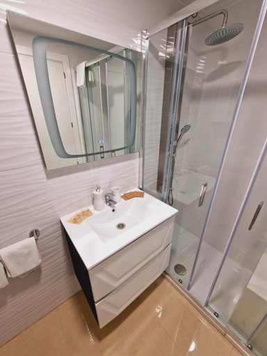 Bathroom 2, Holiday Deluxe Apartment Miramar Magic World, Castellón