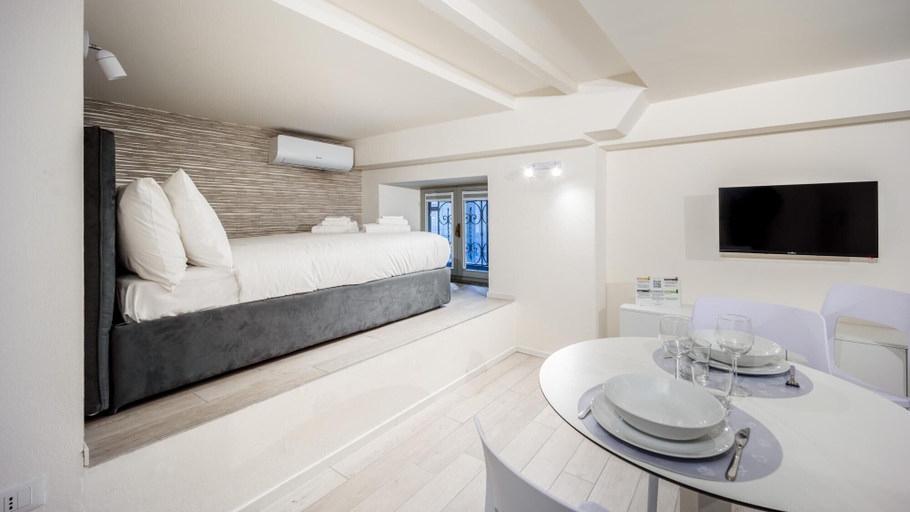 Room 2, Italianway - The B Village Standard - M3, Milano