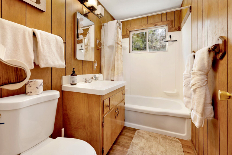 Bathroom, Marin Getaway #2013, San Bernardino