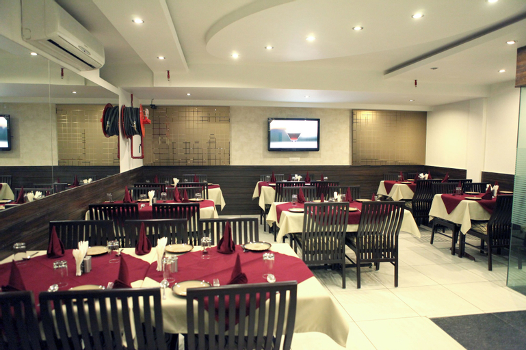 Food & Drinks 5, Hotel Saar Inn, West