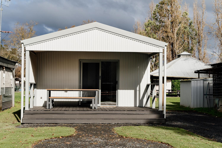 Riverbend Caravan Park, Murrindindi - East