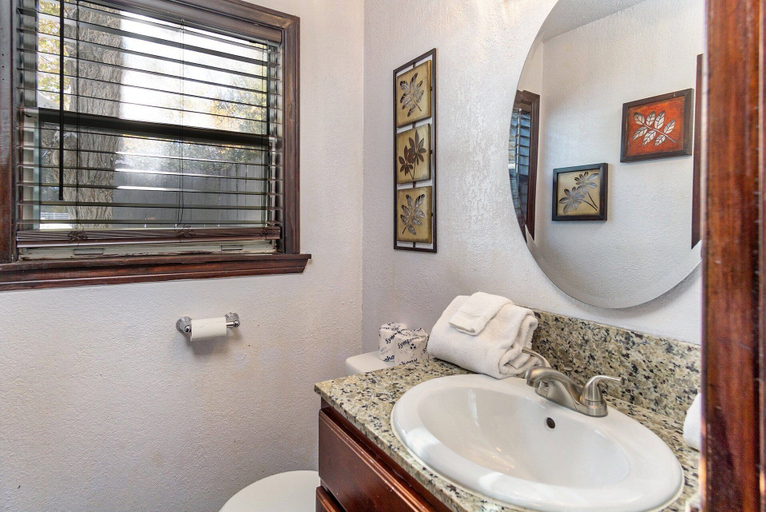 Bathroom 3, Trail Blazer Family Cabin #461, San Bernardino