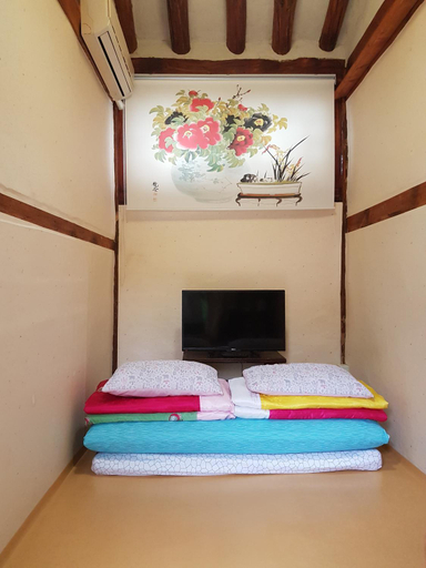 Bedroom 3, Gongsimga Hanok Guesthouse, Jongno