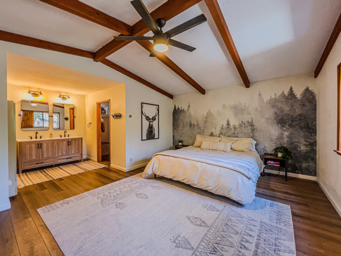 Bedroom 18