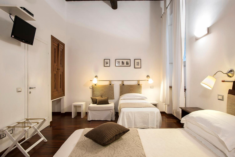 Bedroom 2, B&B Arco Del Lauro, Rome