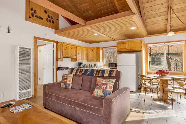 Others 4, Greenway Pines Cabin #2327, San Bernardino