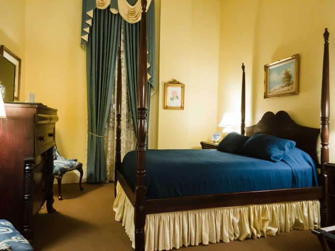 Bedroom 8