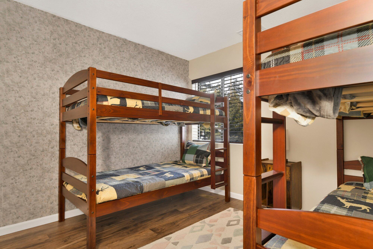 Bedroom 3, Whispering Forest Chalet #2169, San Bernardino