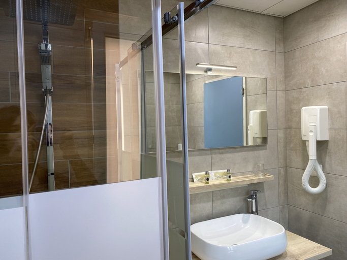 Bathroom 4, Hotel Garni Montaldi, Locarno