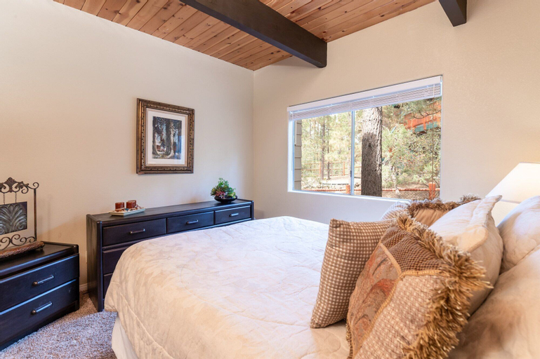 Bedroom 15