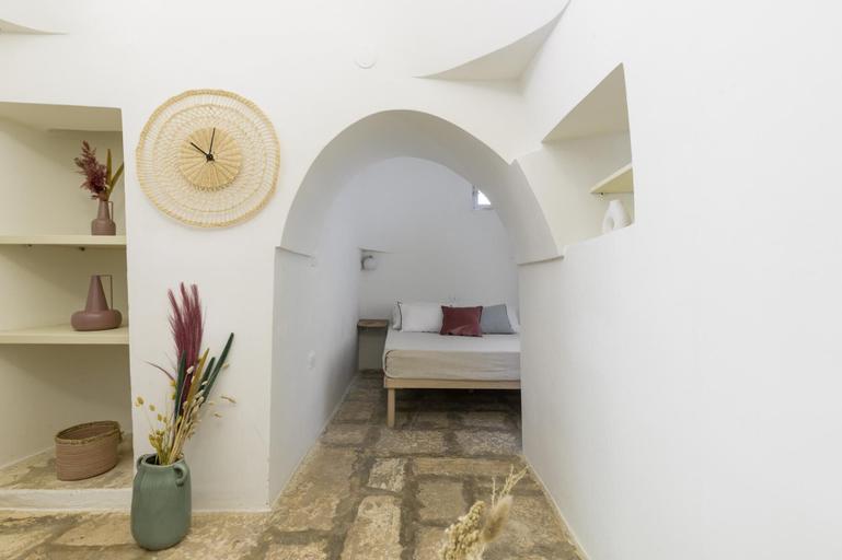 Room 2, Trullo Kallist con Piscina by Wonderful Italy, Brindisi