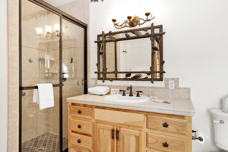 Bathroom 3, Castle Crag LOG Cabin #2392, San Bernardino