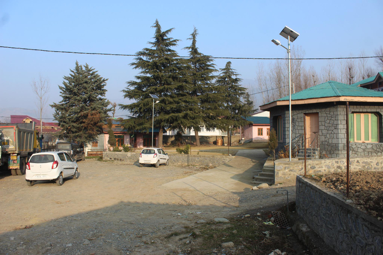 HOTEL RAJ SHAH PALACE, Anantnag