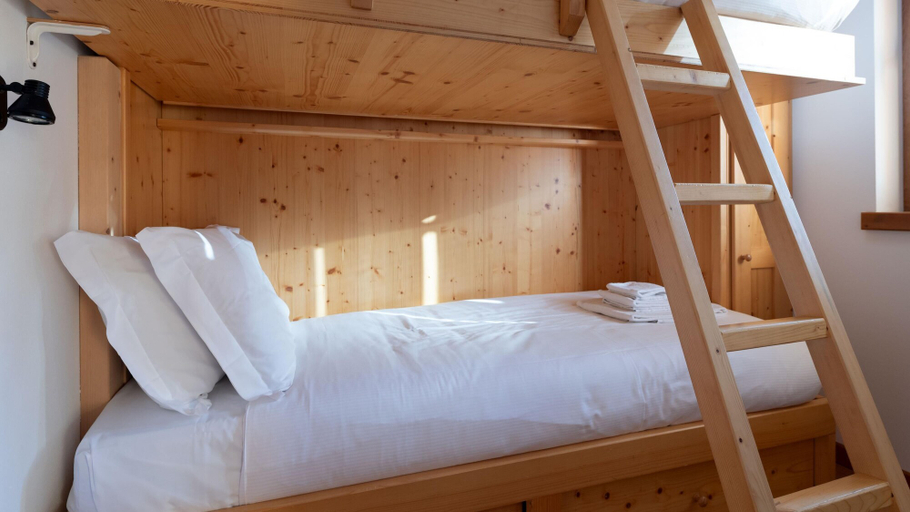 Bedroom 3, Osteglio 15 Frodolfo, Sondrio