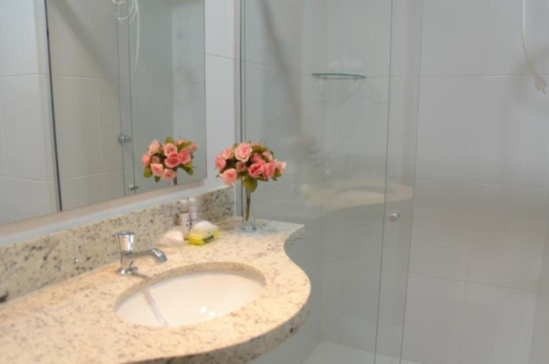 Bathroom, Unico Apart Hotel, Feira de Santana