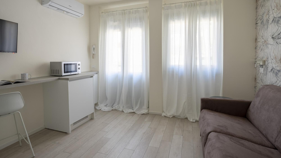 Room 4, Italianway - The B Village Superior - 42, Milano