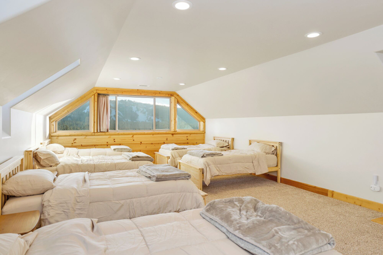 Bedroom 3, Golden OAK LOG Cabin #2206, San Bernardino