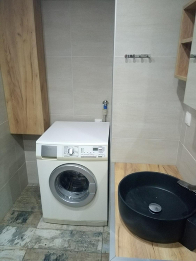 Bathroom 3, Antony Home, Crete