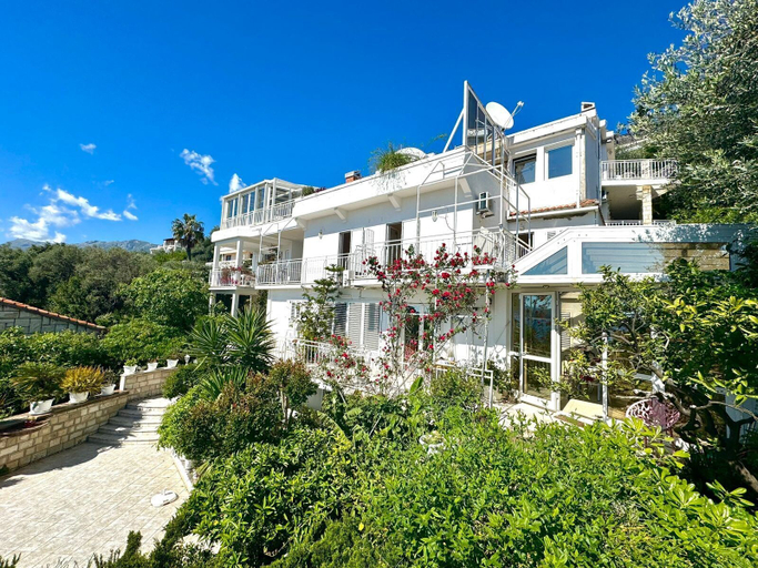 Exterior & Views 2, Sun Rose apartments Sveti Stefan