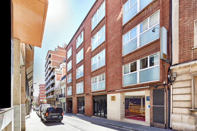 Exterior & Views 2, Hotel Exe Mitre, Barcelona