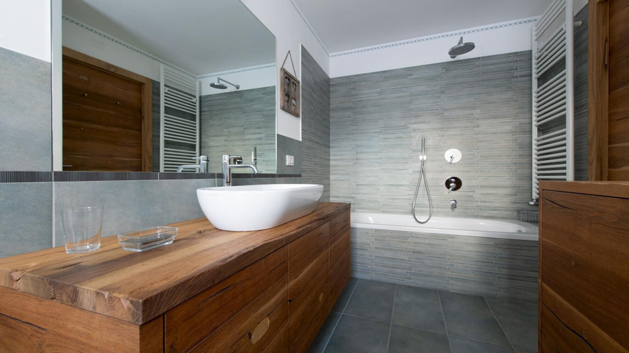 Room 3, Italianway - Castellazzi 14, Sondrio