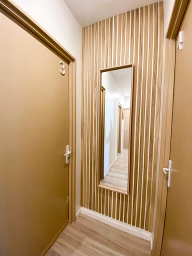 Others 3, Chambre climatisee lit double dans villa - Proche Centre Tramway, Hérault