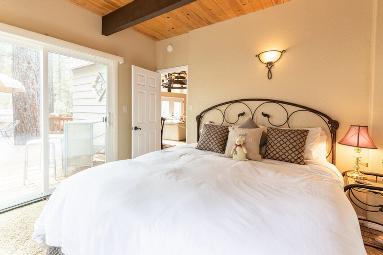 Bedroom 19