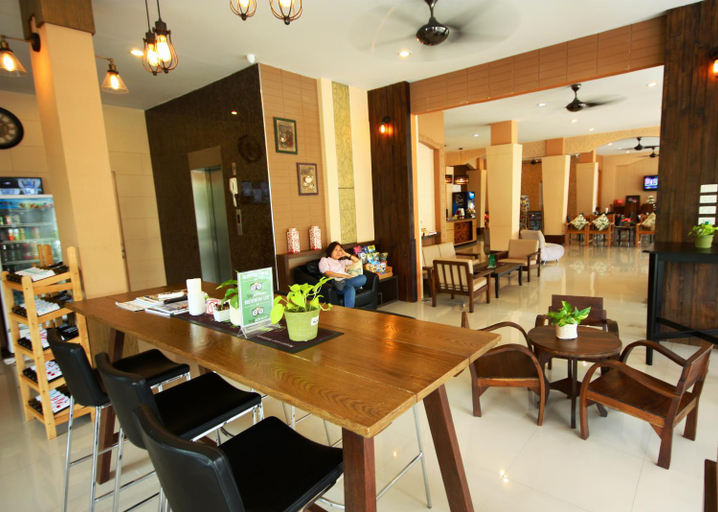 Food & Drinks 5, Breezotel, Phuket Island