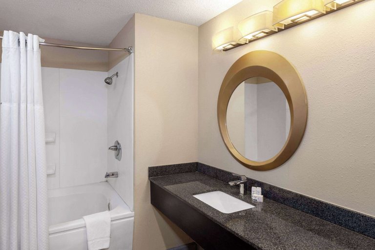 Bathroom 5, Baymont by Wyndham Copley Akron, Summit