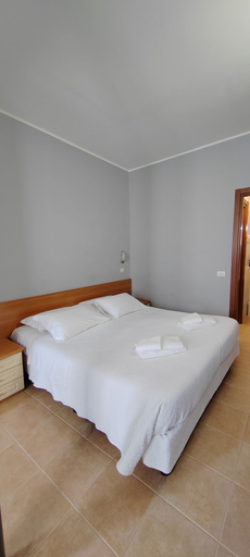 Bedroom 4, Nuovo Rondò, Milano